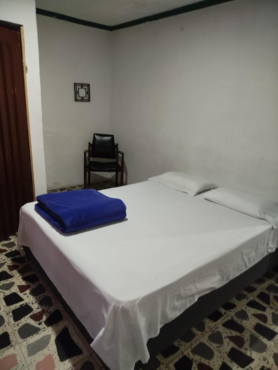Hostal La 18 Pereira Kültér fotó